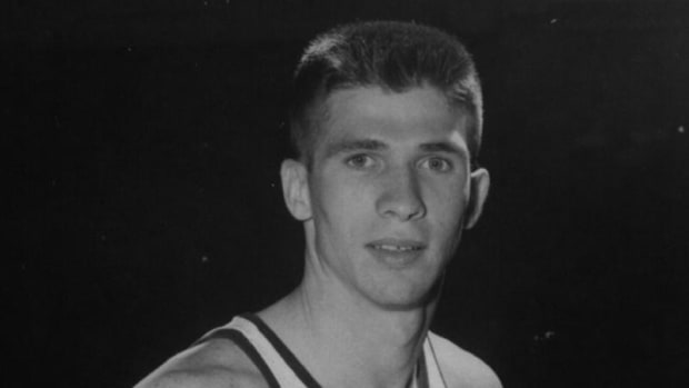 Mississippi State legendary basketball player Jim Ashmore